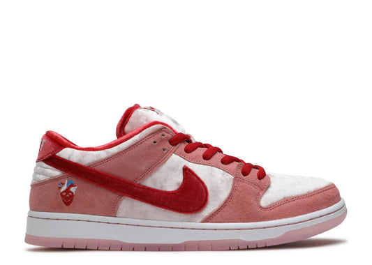 StrangeLove x Dunk 'Valentine's Day'