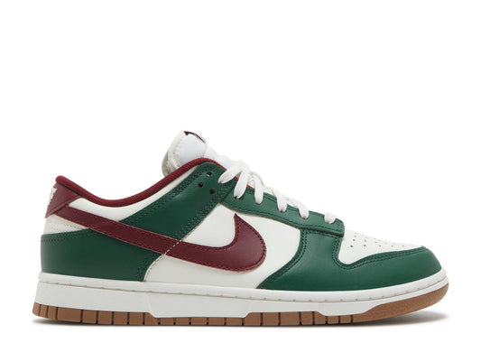 Dunk 'Gorge Green Team Red'