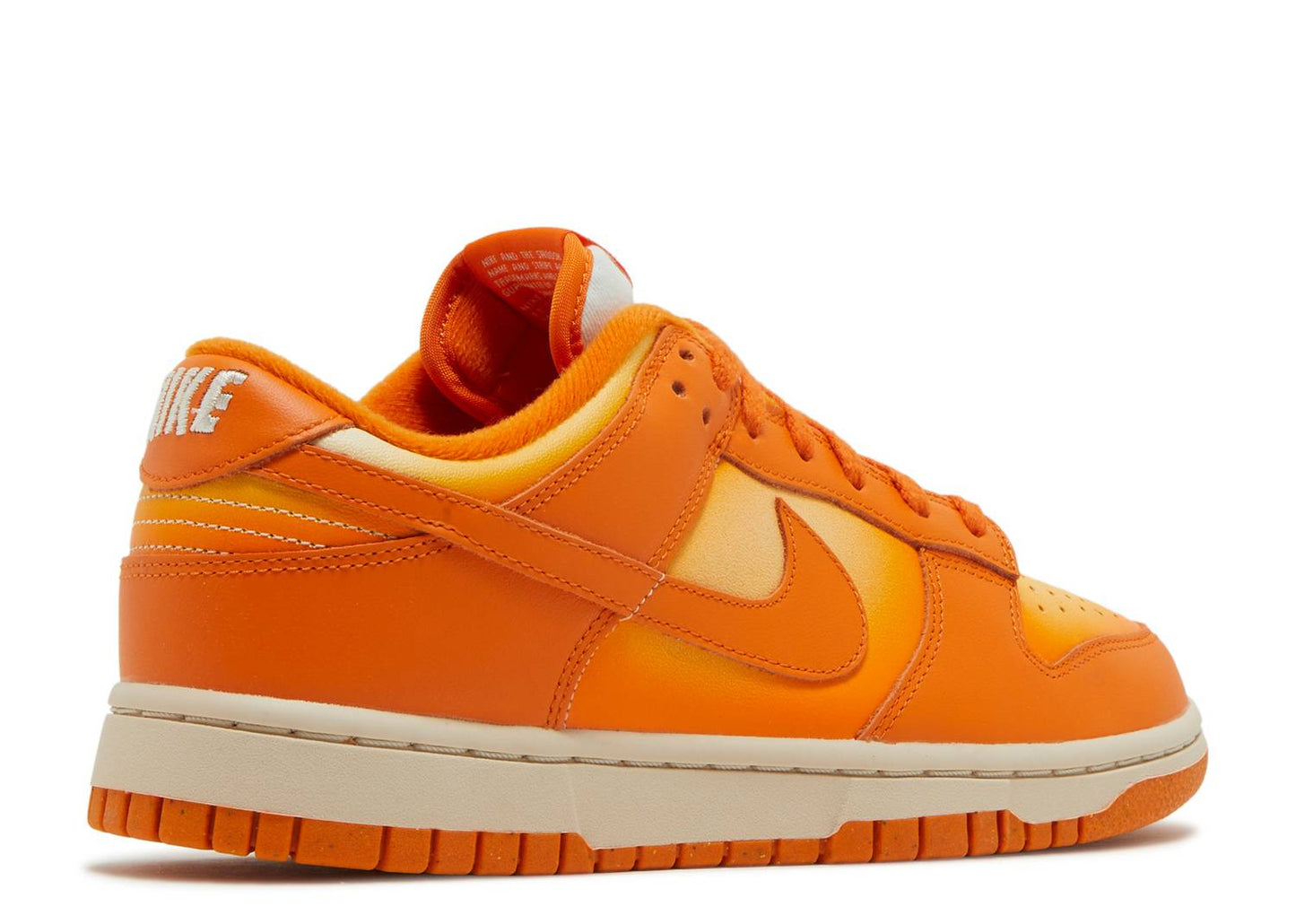 Dunk 'Magma Orange'